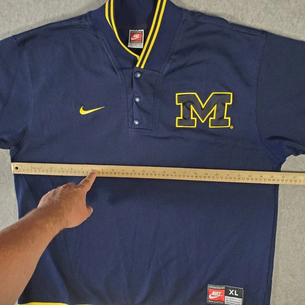 Vintage Nike Michigan Wolverines Pullover Jersey Shirt Navy Blue Yellow Mens XL
